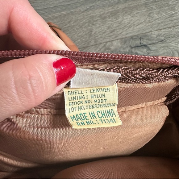 LL Bean | Vintage Leather Shoulder Bag Crossbody - Picture 5 of 9